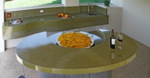 Outdoor concrete kitchen by Ancuba, Dania Andrade | CHENG Concrete Exchange
