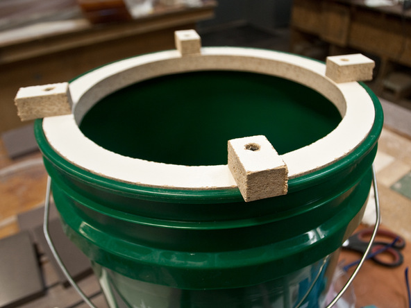Step 5.1, Main Form - 5-Gallon Bucket Storage Stool D-FRC | CHENG Concrete Exchange