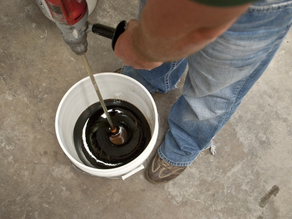 Mixing Rubber Step 3.2 - Bent Concrete Side Table | CHENG Concrete Exchange