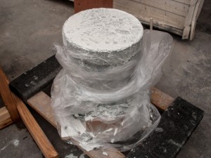 Step 9.3, Fill the Form - 5-Gallon Bucket Storage Stool Pro-Formula | CHENG Concrete Exchange