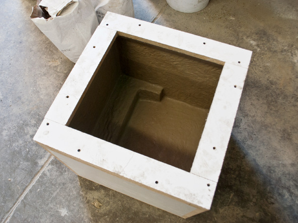 Casting Step 1.3 - Rhomba Bench | CHENG Concrete Exchange