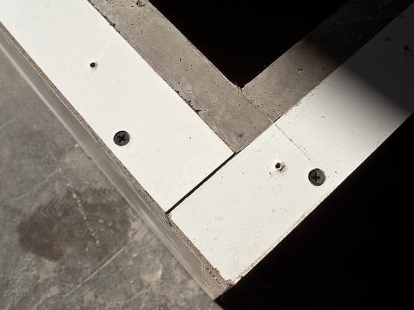 Demolding and Polishing Step 1.2 - Rhomba Bench | CHENG Concrete Exchange