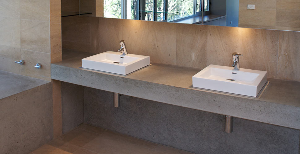 Bathroom Concrete Countertop by Phil Markham | CHENG Concrete Exchange