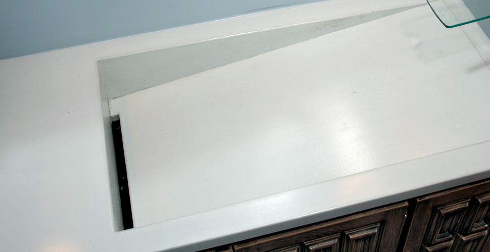 White Glass Fiber Reinforced Concrete Ramp Sink by Brian Sieffert | Concrete Exchange