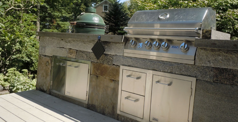 Outdoor Concrete Kitchen by Bruce Sullivan | Concrete Exchange