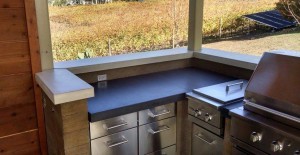 OUtdoor Concrete Countertop and Kitchen by Decking Around | CHENG Concrete Exchange